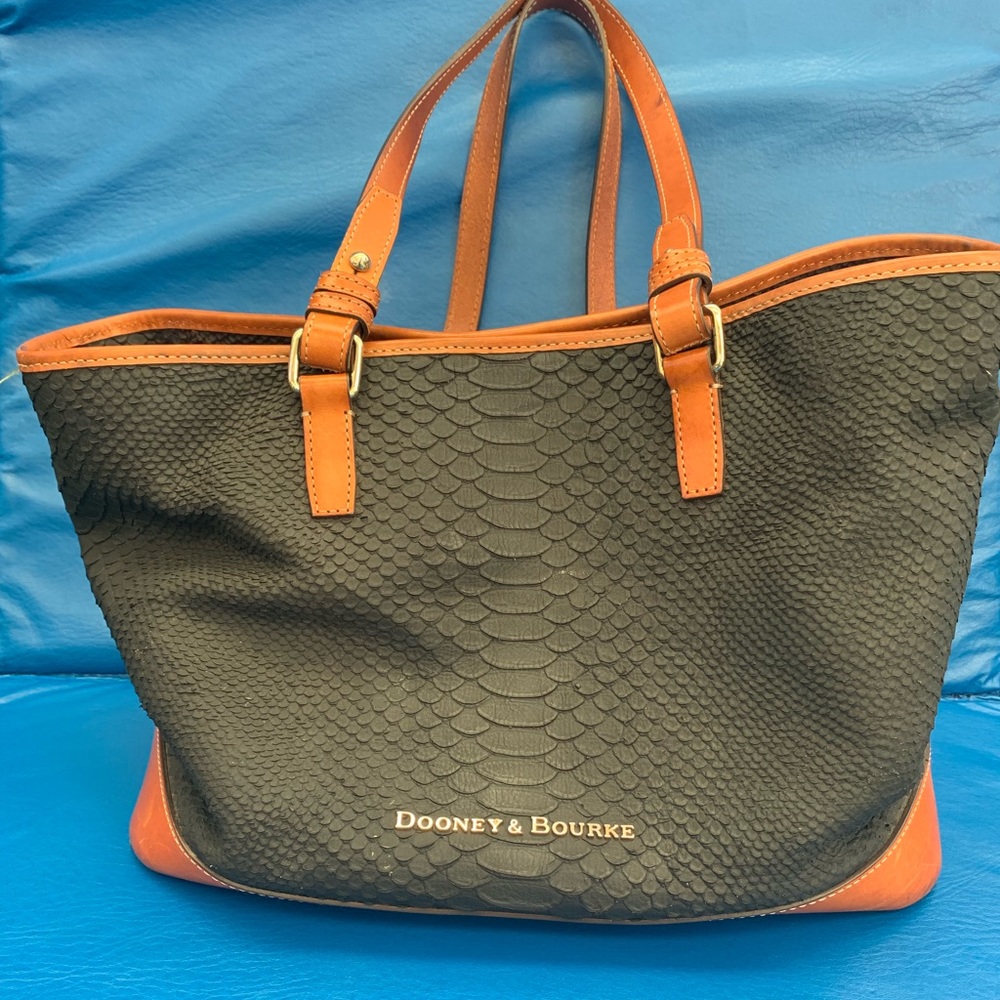 Dooney & Bourke real leather tote bag.